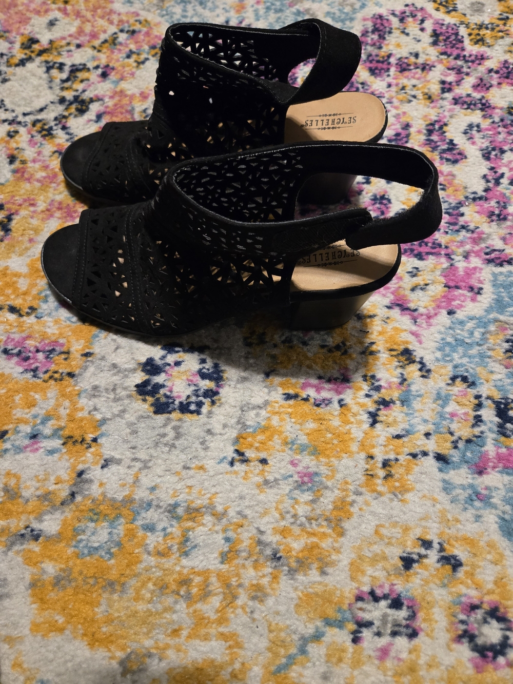 Seychelles Black Laser-Cut Peep Toe Slingback Heels 10 - Picture 2 of 7
